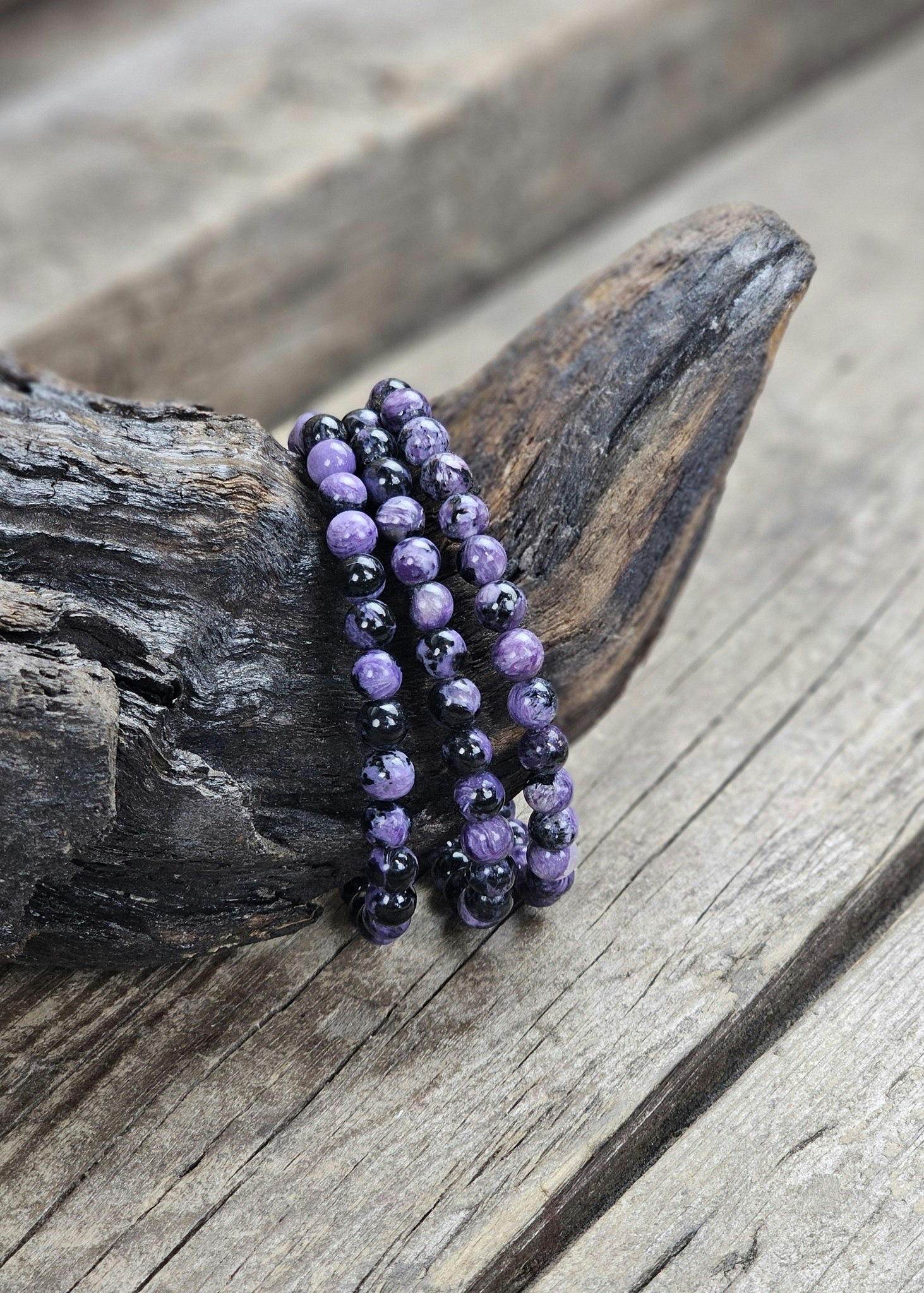 Charoit, armband 6mm runda pärlor
