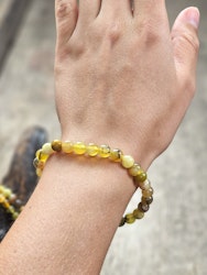 Gul Opal, armband 6mm runda pärlor