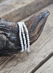 Howlit, armband 4mm facetterade pärlor