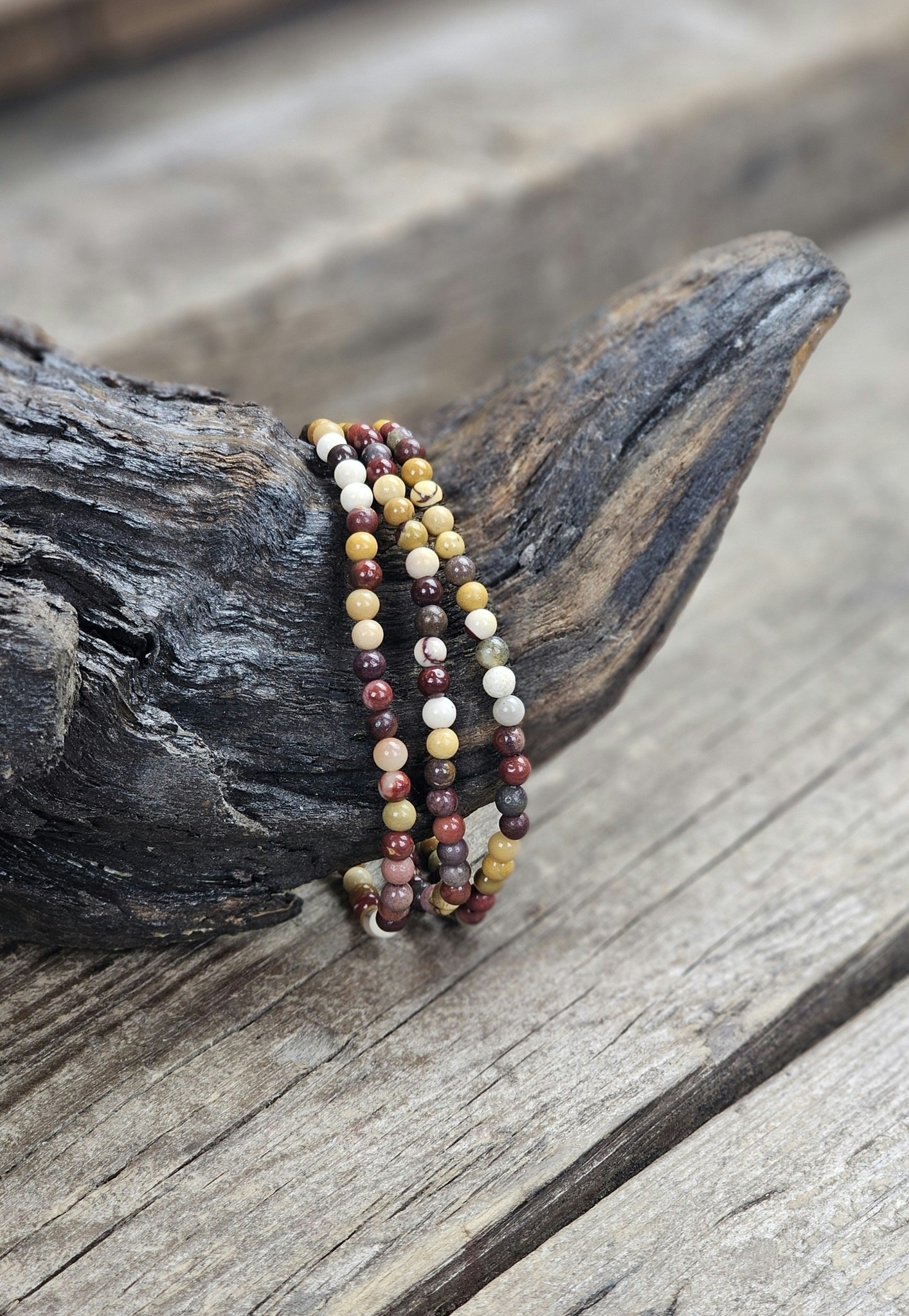Mookaitjaspis, armband 4mm runda pärlor