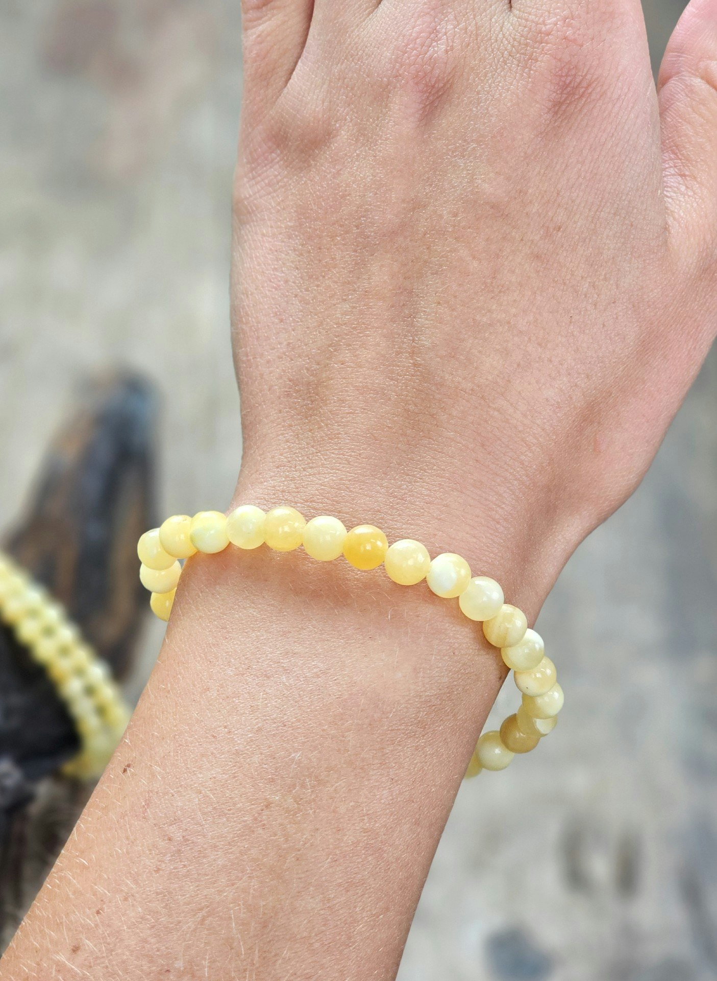 Gul Kalcit, armband 6mm runda pärlor
