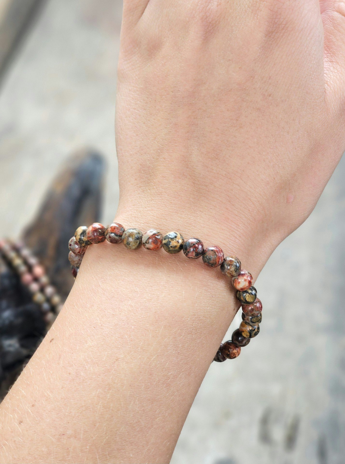 Leopardjaspis, armband 6mm runda pärlor