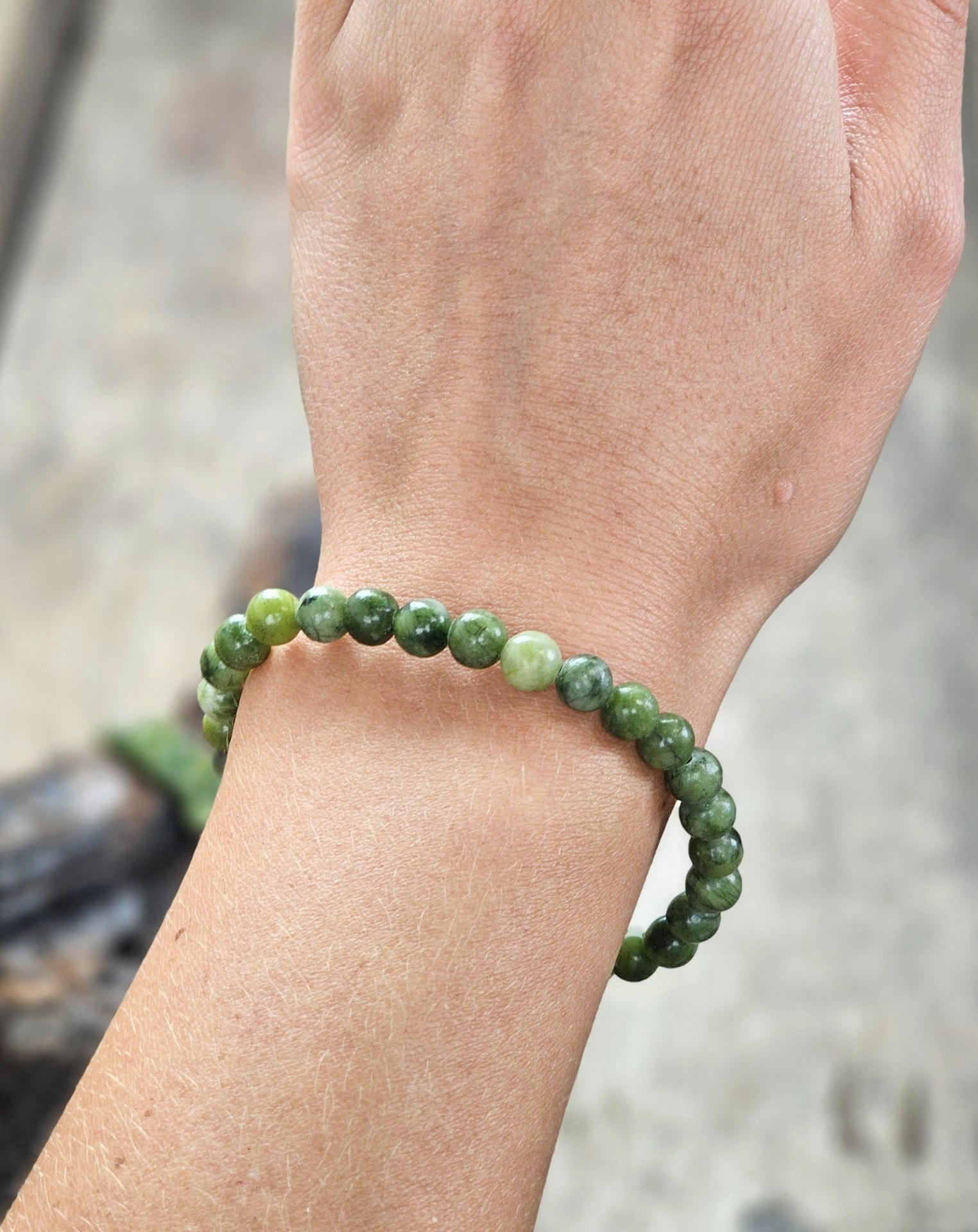Nefrit Jade, armband 6mm runda pärlor