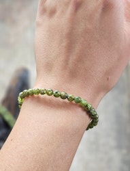 Peridot (Olivin), armband 6mm runda pärlor