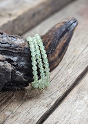 Prehnit, armband 6mm runda pärlor