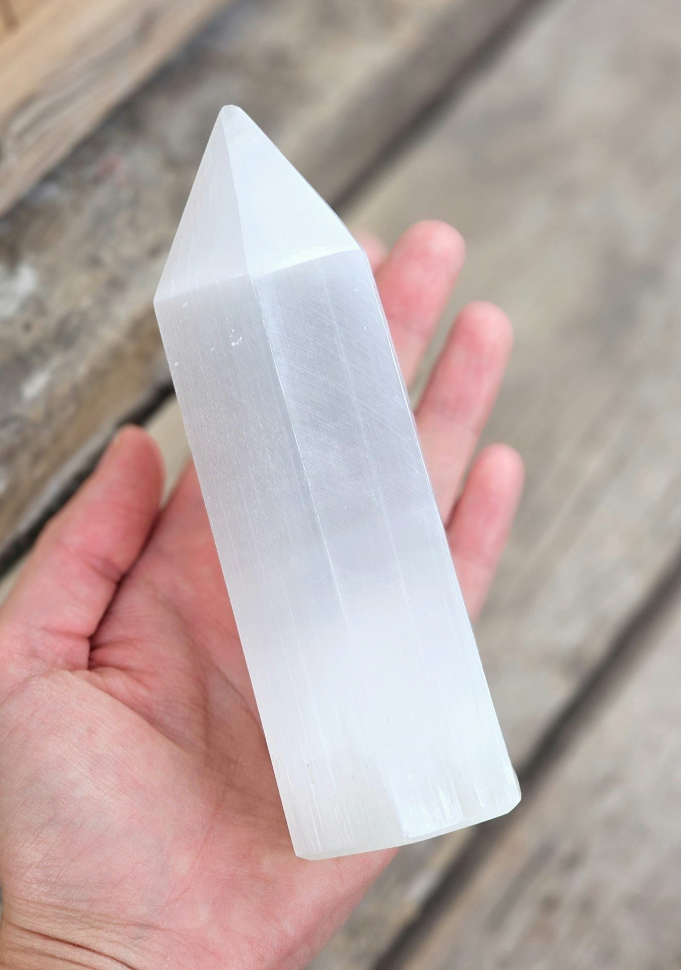 Vit Selenit, polerad spets 15 cm