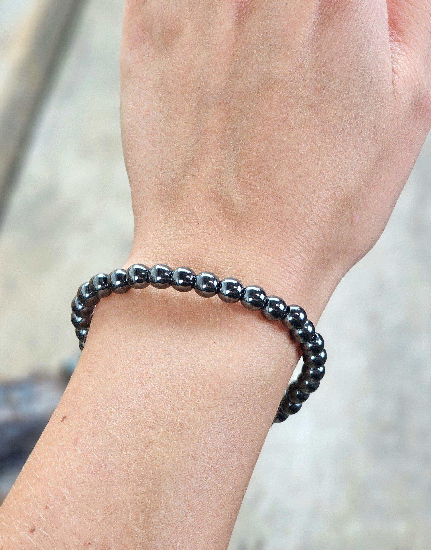 Hematit, armband 6mm runda pärlor