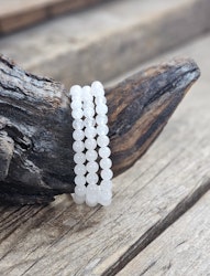 Vit Jade, armband 6mm runda pärlor