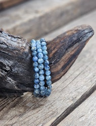 Kyanit extra, armband 6mm runda pärlor