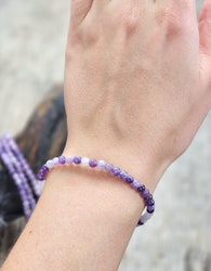 Lepidolit, armband 4mm runda pärlor