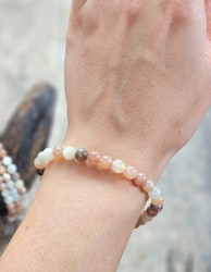 Månsten mix, armband 6mm runda pärlor