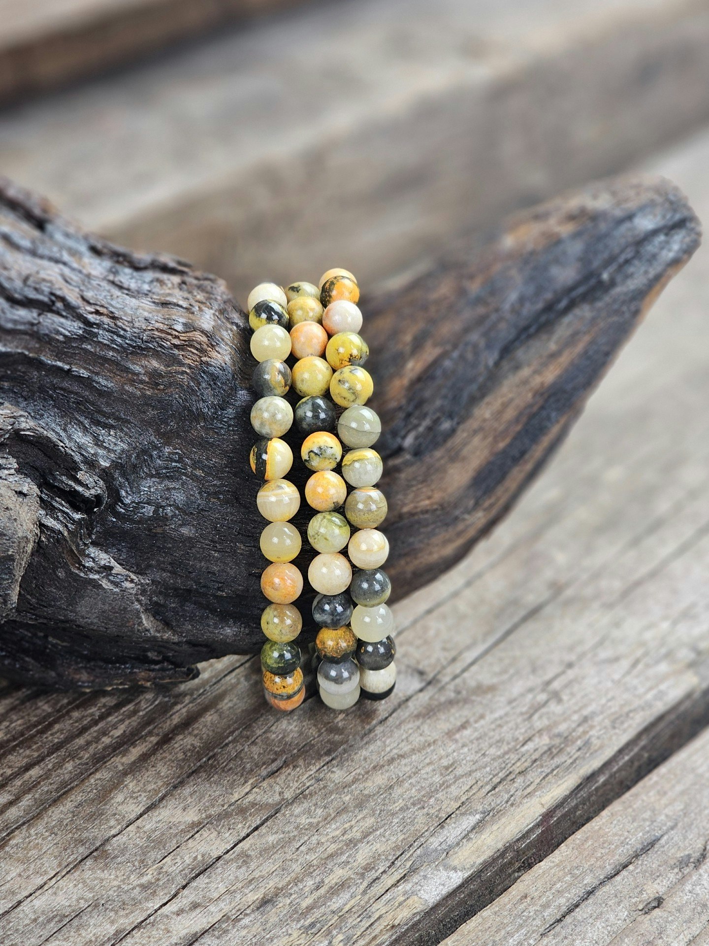 Bumble Bee Jaspis, armband 6mm runda pärlor