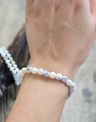 Vit Opal, armband 6mm runda pärlor