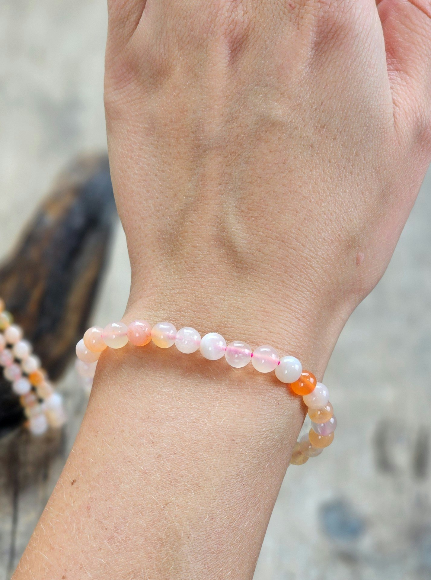 Aprikosagat, armband 6mm runda pärlor