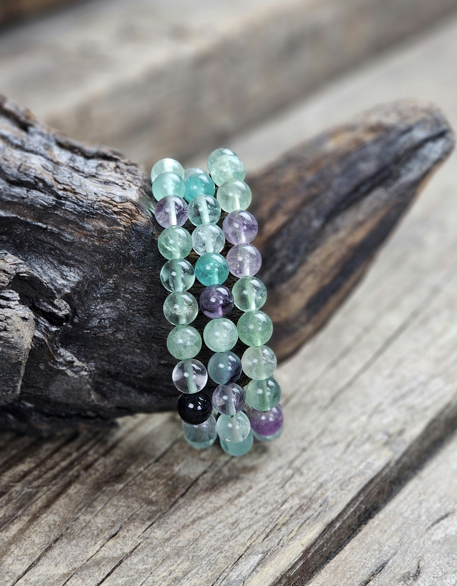 Regnbågsfluorit, armband 8mm runda pärlor