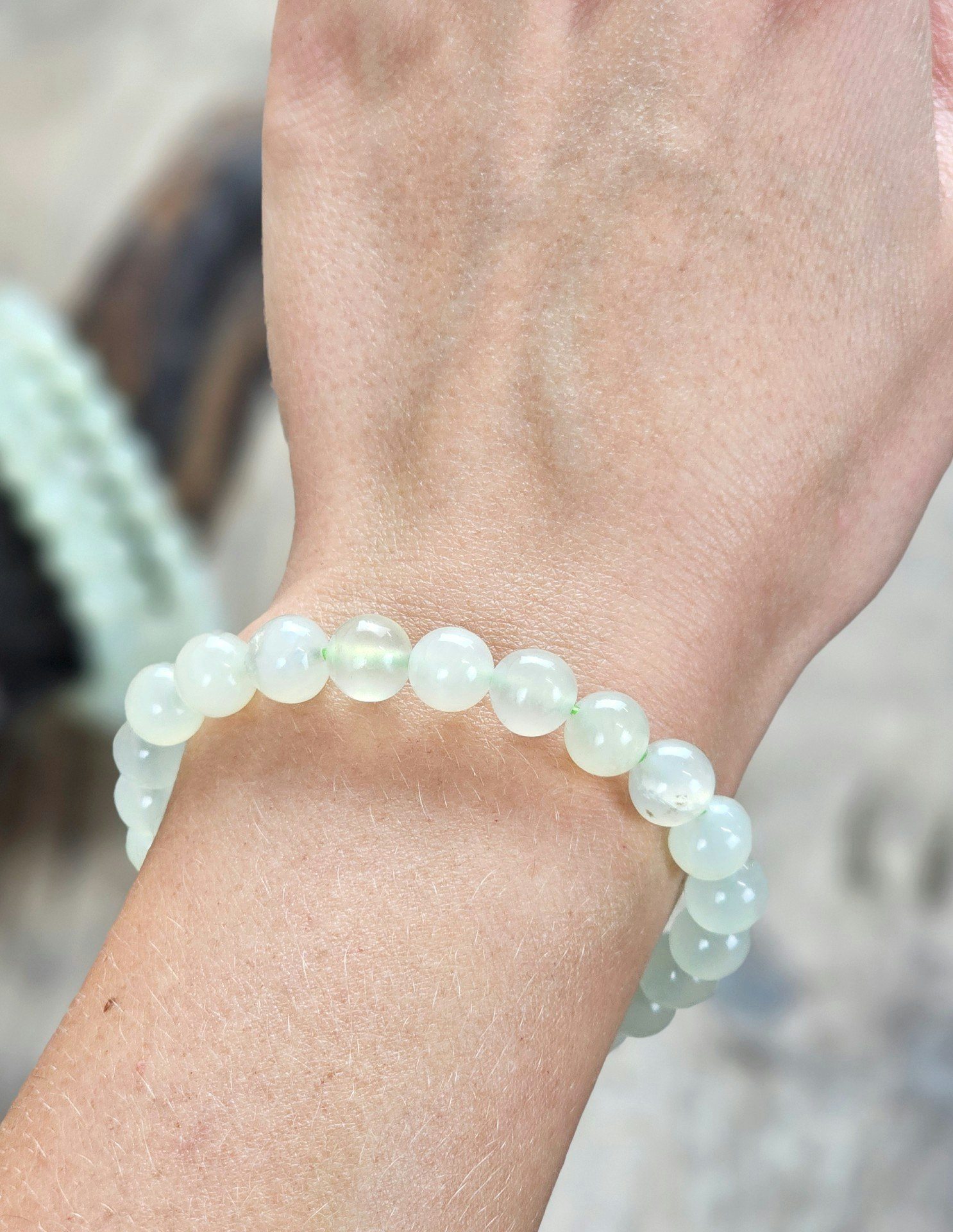 New Jade, armband 8mm runda pärlor