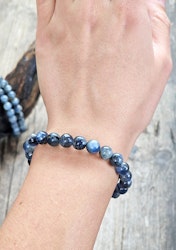 Kyanit, armband 7,5-8mm runda pärlor