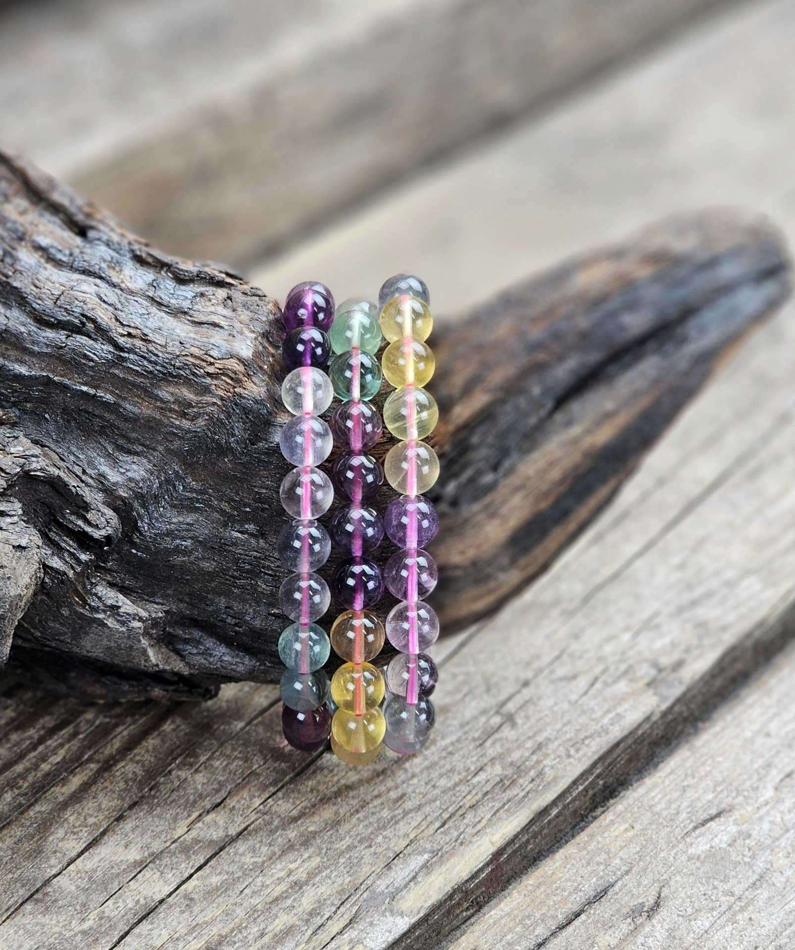 Fluorit mix extra, armband 8mm runda pärlor