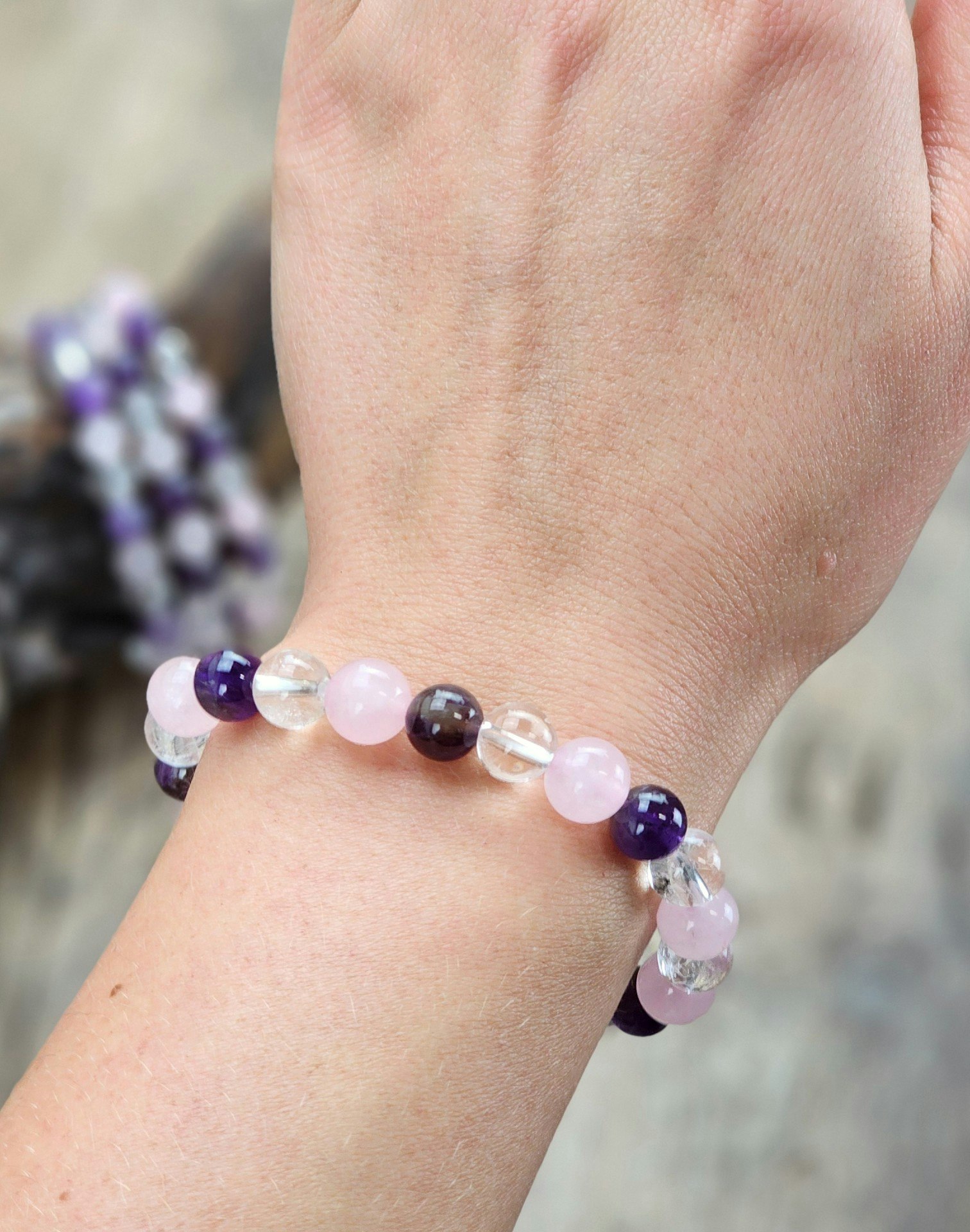 Ametist, Rosenkvarts & Bergkristall mix, armband 8mm runda pärlor