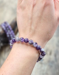 Chevron Ametist, armband 8mm runda pärlor
