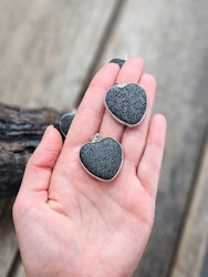 Lavasten hjärta, silverpläterat hänge