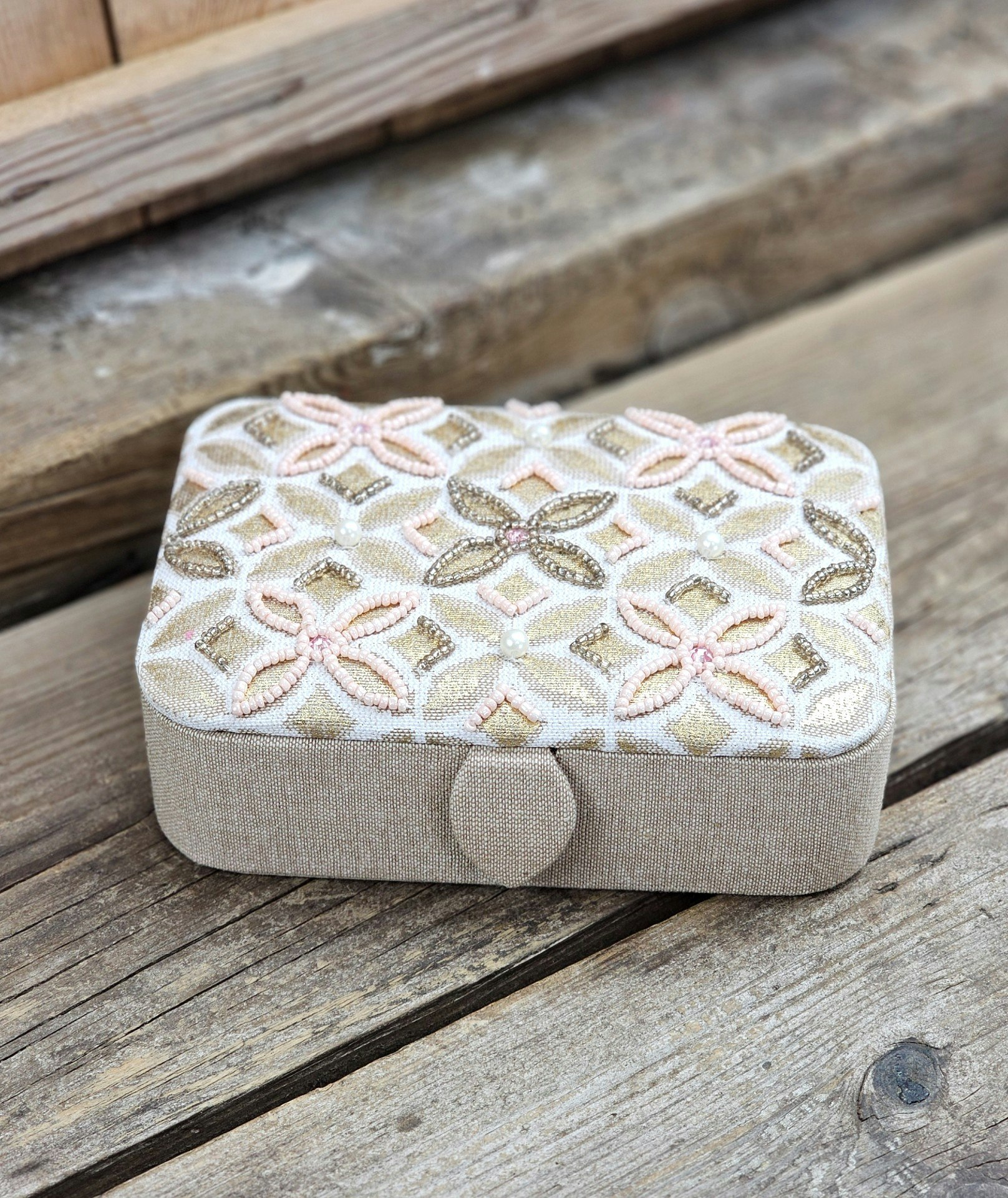Broderad ask för smycken, kristaller och tarotkort, Flower Of Life