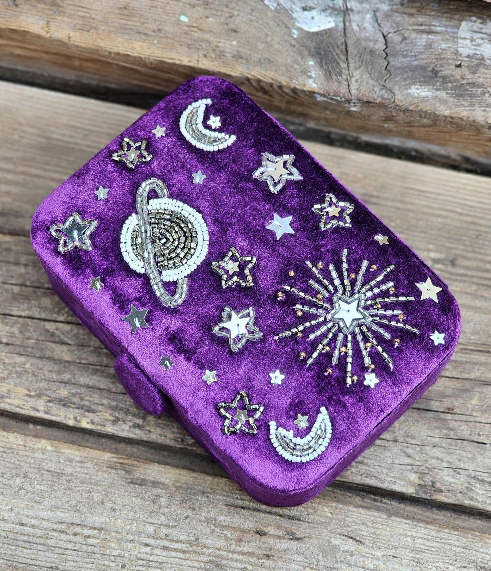 Broderad ask för smycken, kristaller och tarotkort, Galax