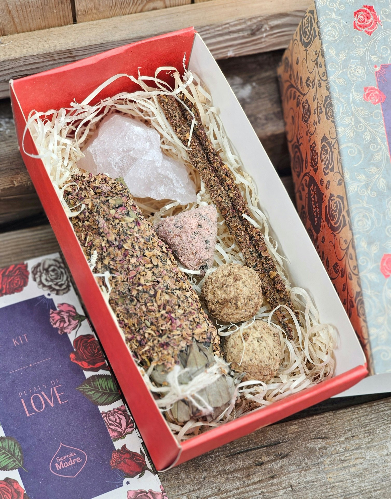 Sagrada Madre - LOVE, Ritual Kit