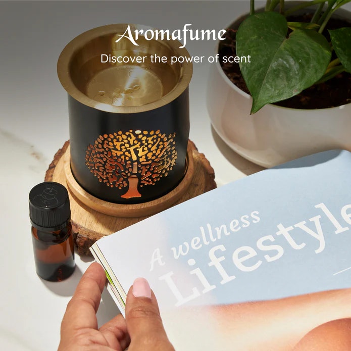 Aromalampa Tree Of Life, diffuser svart/guld med träunderlägg