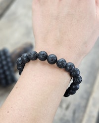 Lavasten, armband 10mm runda pärlor