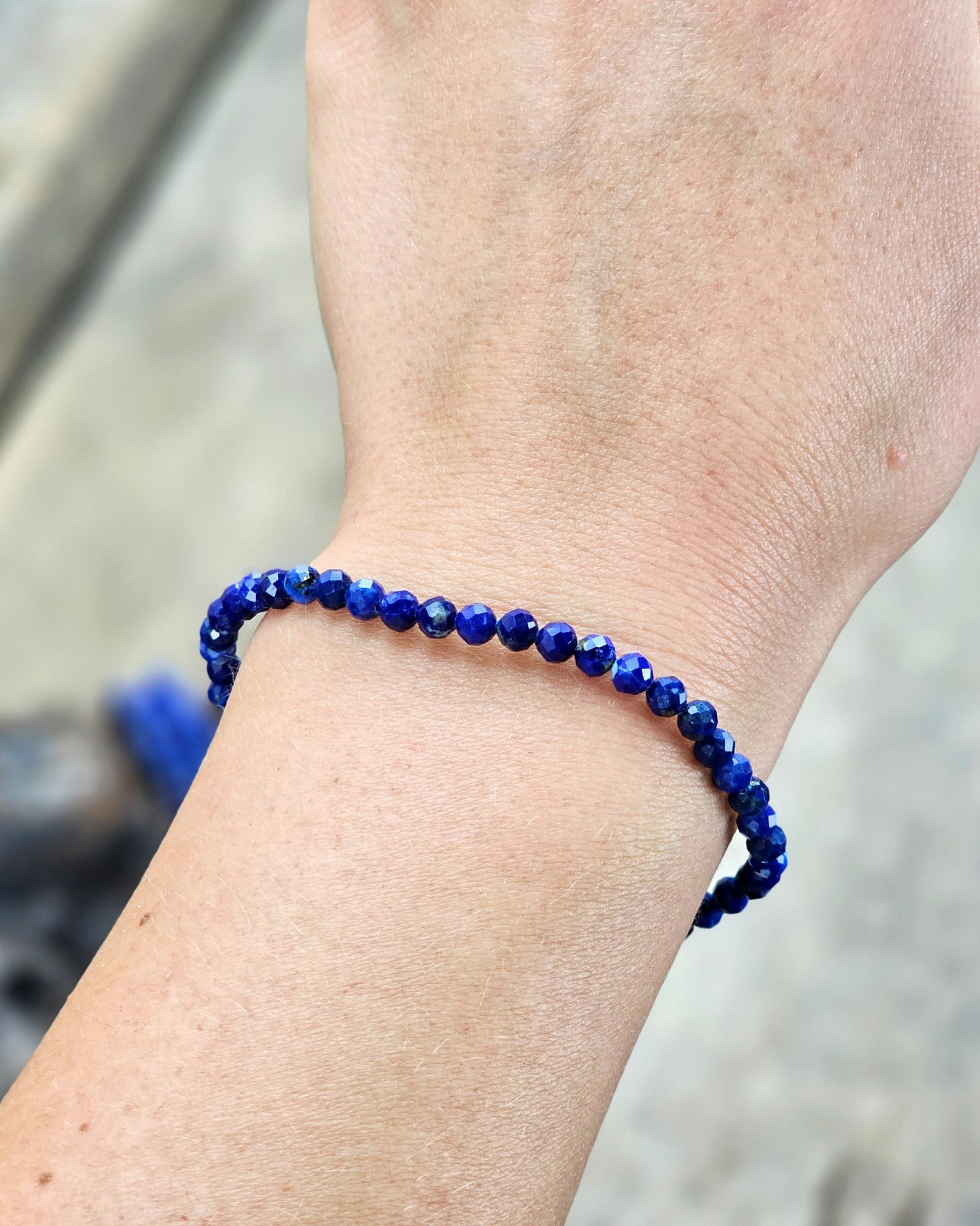 Lapis Lazuli, armband 4mm facetterade pärlor