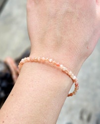 Solsten, armband 4mm facetterade pärlor