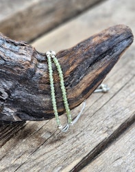 Grön Granat, armband 3mm facetterade pärlor macramé