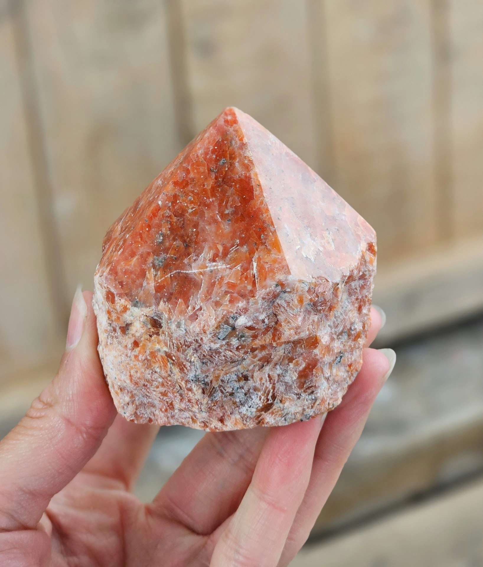 Stående spets, Orange Kalcit (Orkidé Kalcit) #9 (nagg finns)