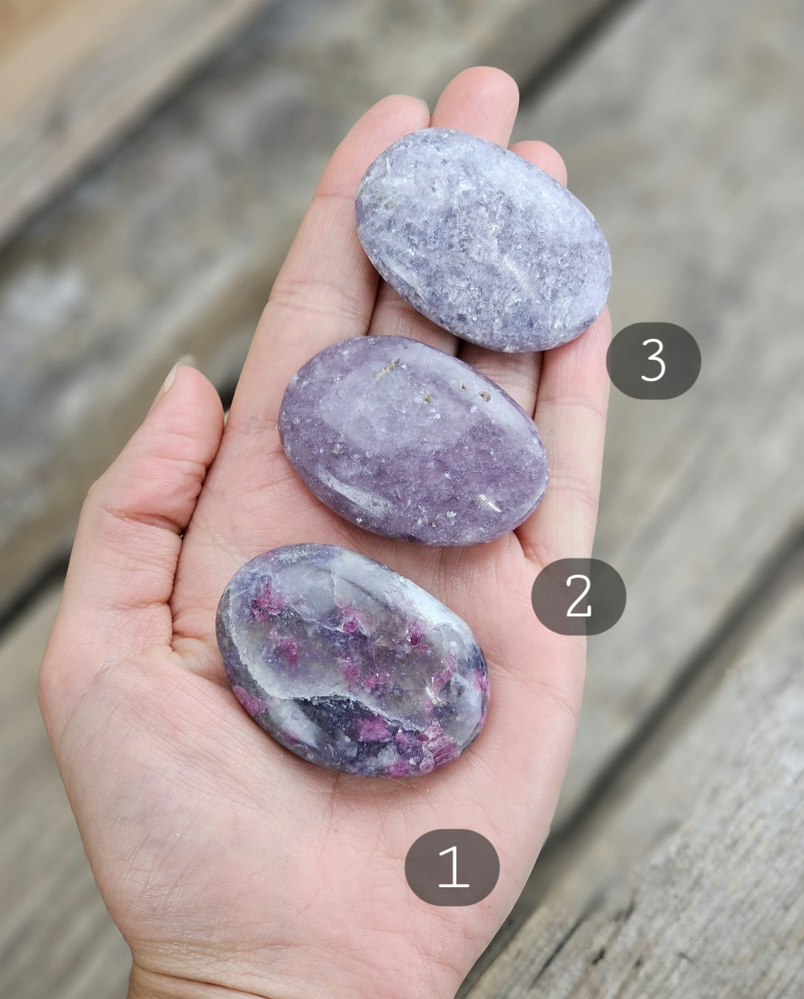 Lepidolit, touchstone #1-3