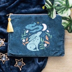 Sammetsnecessär, Midnight Hare
