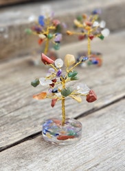 Kristallträd med chakra-stenar, liten