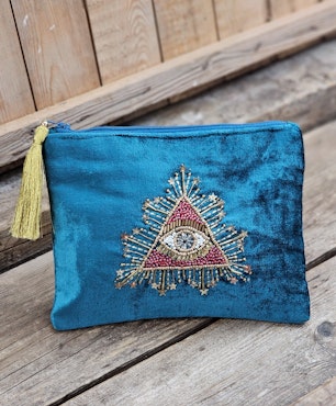 Broderad necessär, Eye of Providence