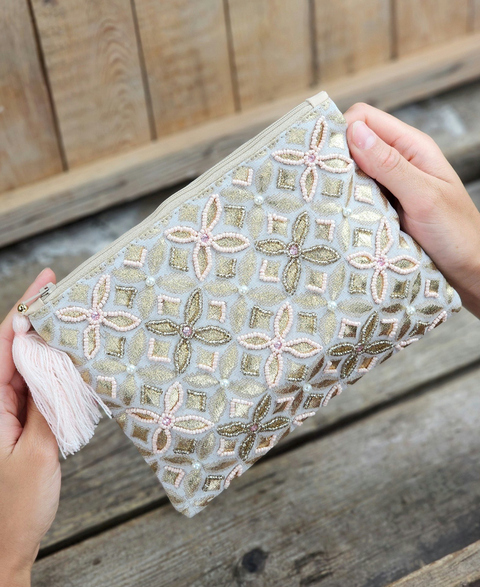 Broderad necessär, Flower Of Life