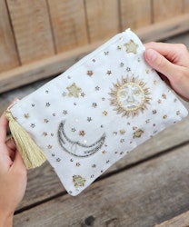 Broderad necessär, Solen & Månen