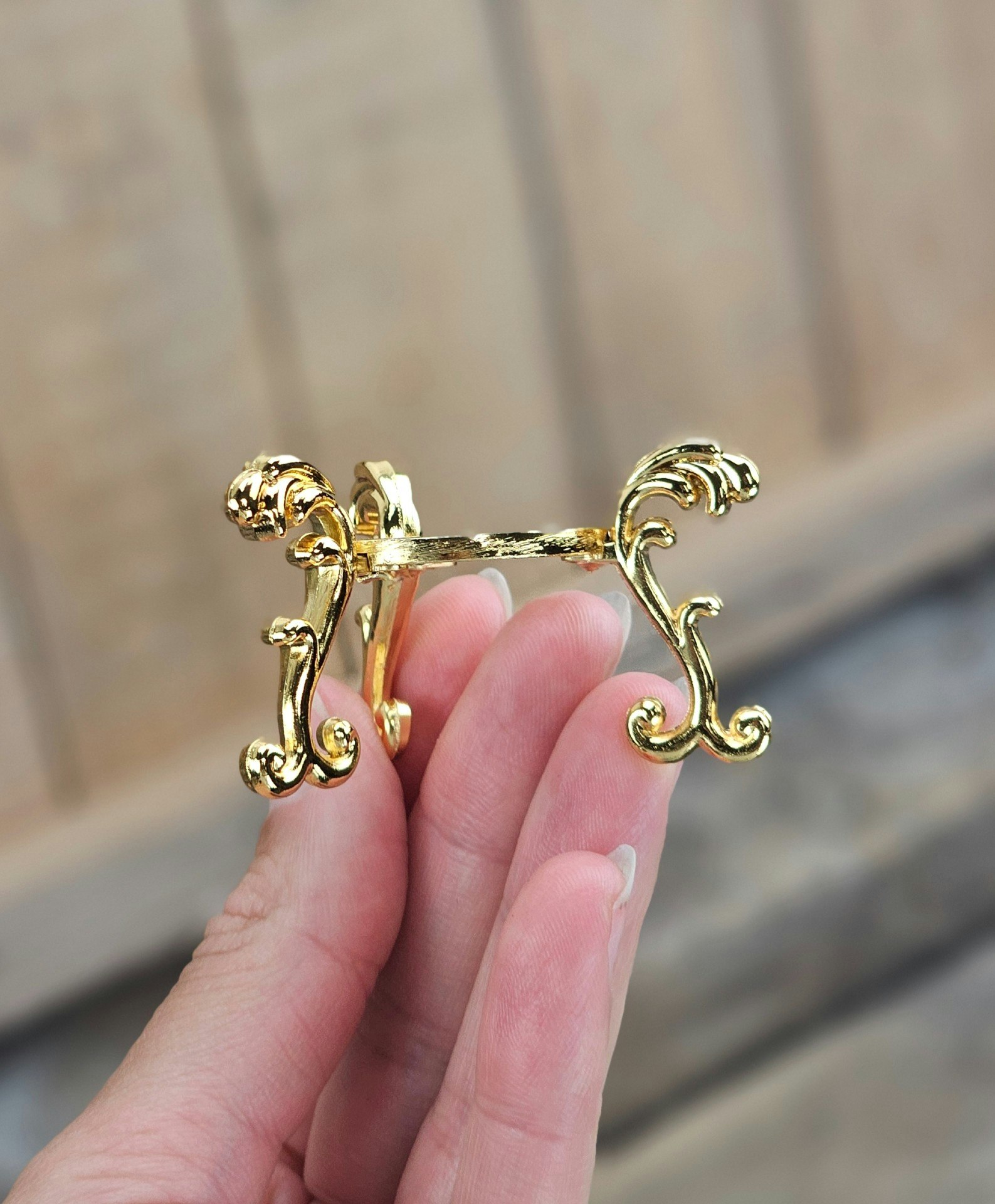 Klotställ elegant, guld liten