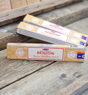 Satya - Nag Champa Benzoin, rökelsepinnar