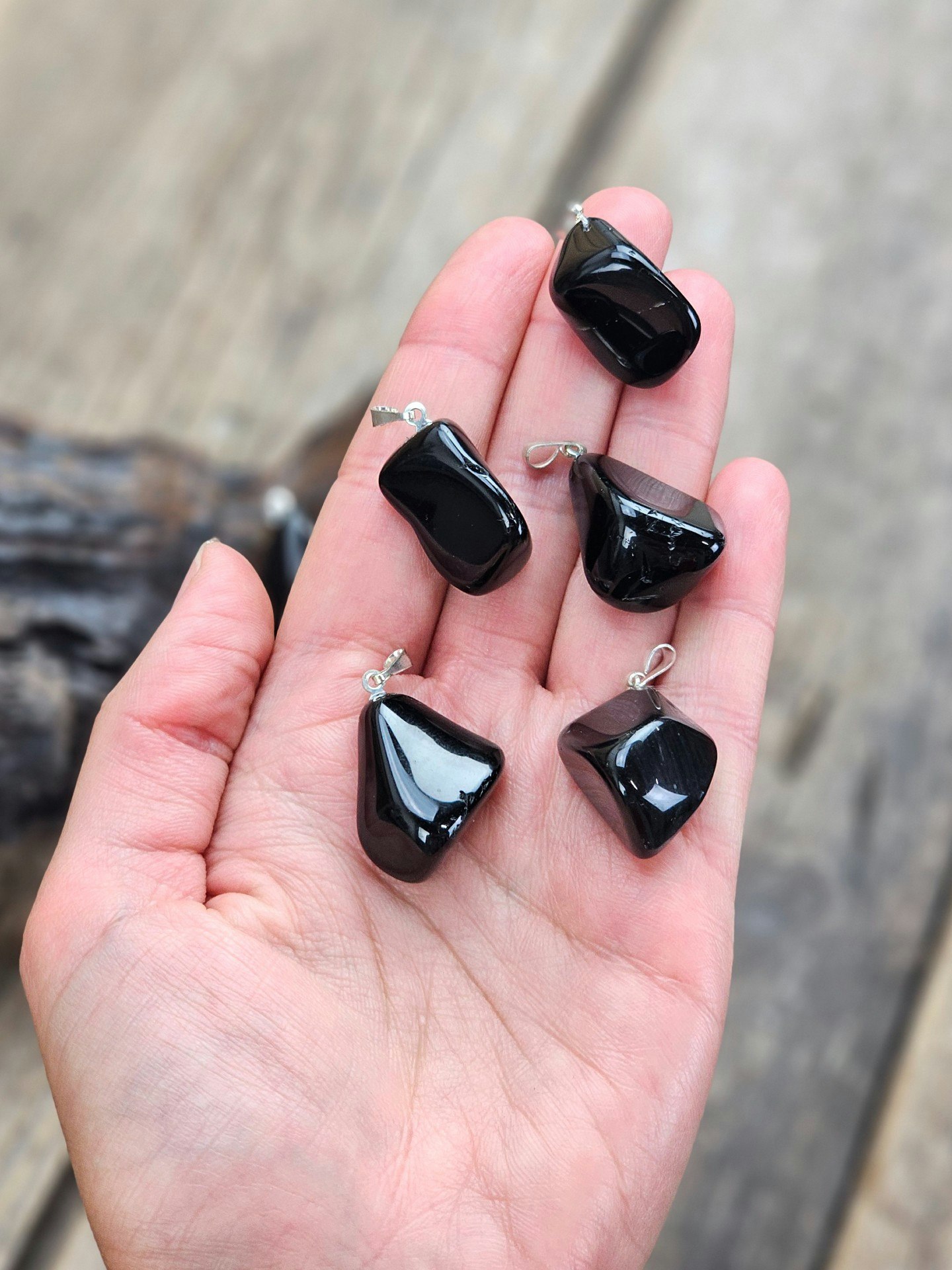 Svart Obsidian trumlad, silverpläterat hänge