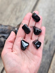 Svart Obsidian trumlad, silverpläterat hänge