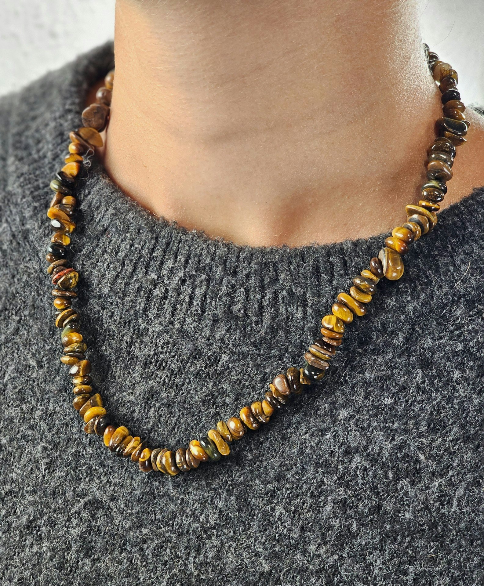 Tigeröga, chipshalsband 45 cm