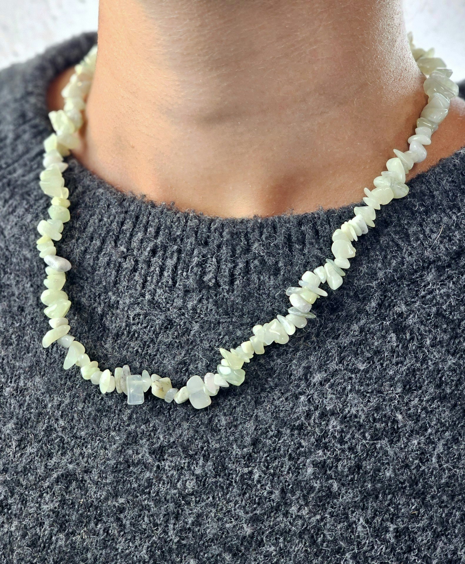 New Jade, chipshalsband 45 cm