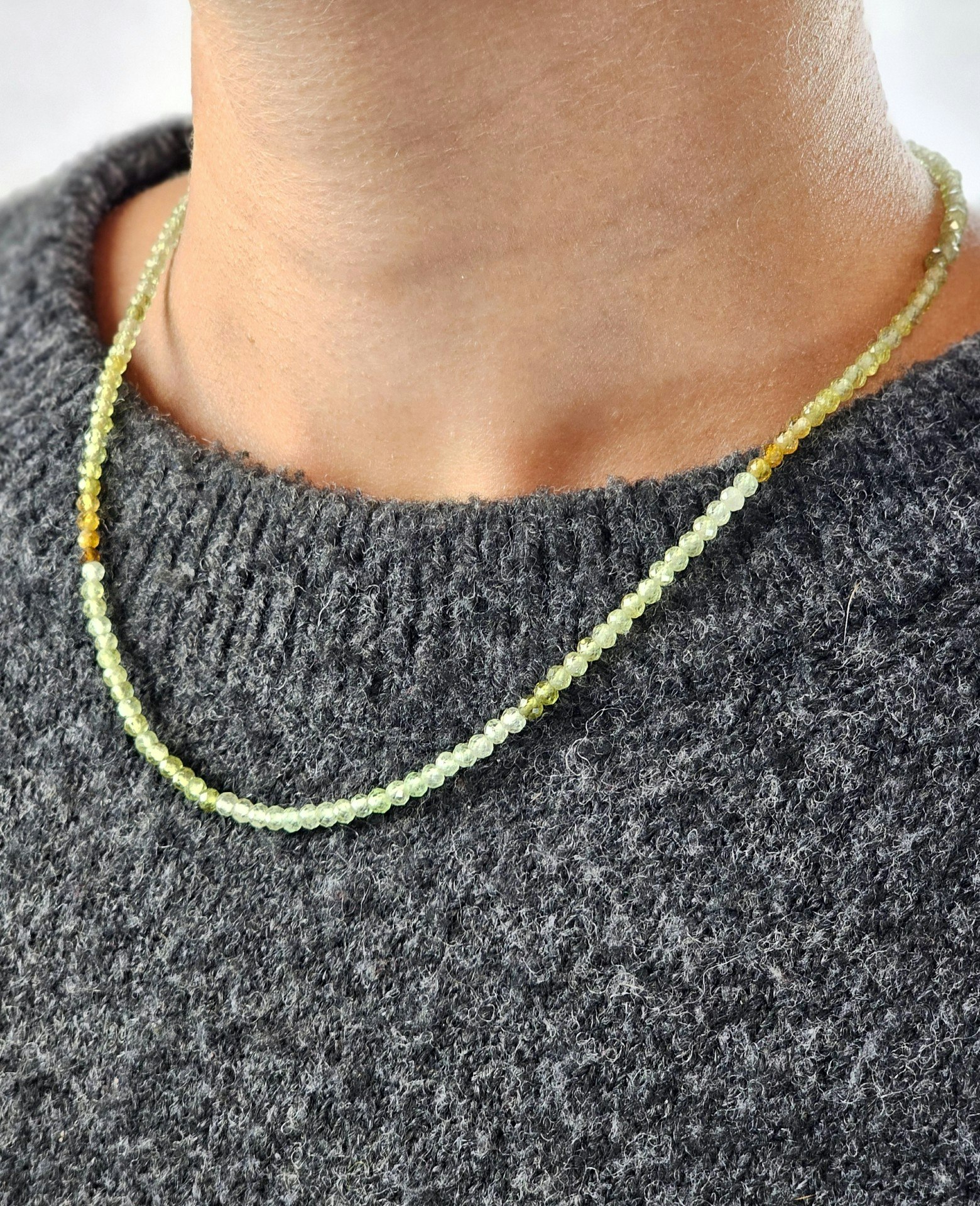 Grön Granat, halsband 4mm facetterade pärlor 925s.