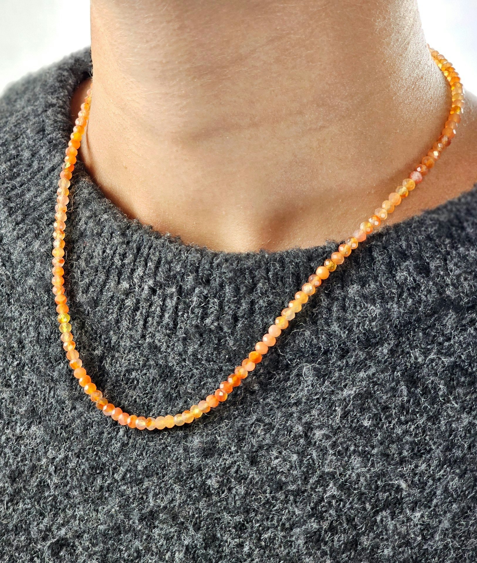 Karneol, halsband 4mm facetterade pärlor 925s.