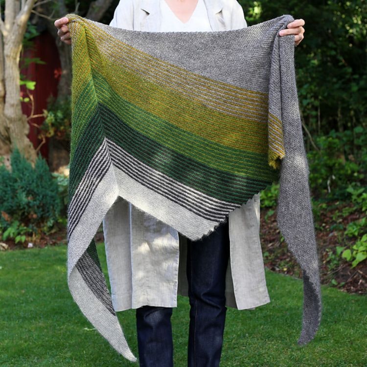 Zero waste shawl - Hagenhuset (Swedish) - Yarnfinity - Nordic wool yarns  online
