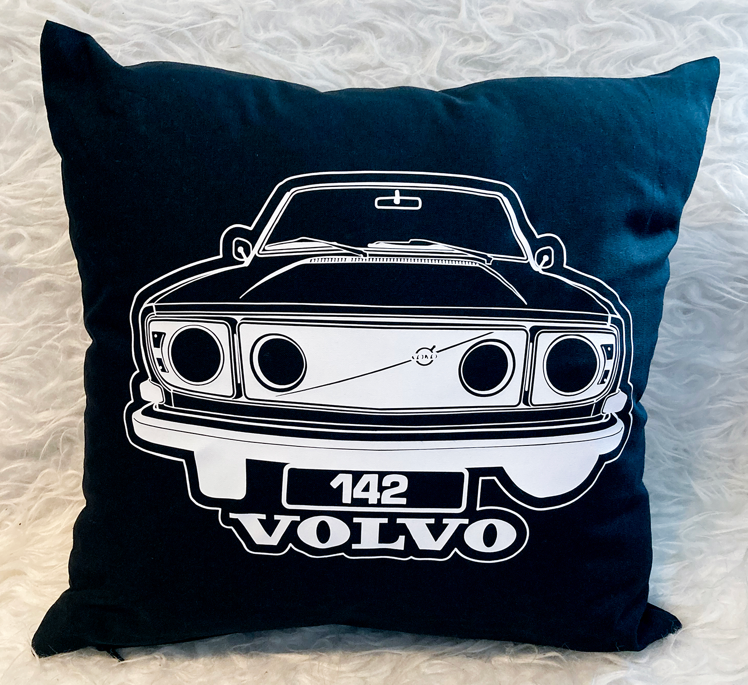 Svart kuddfodral, VOLVO 142 front